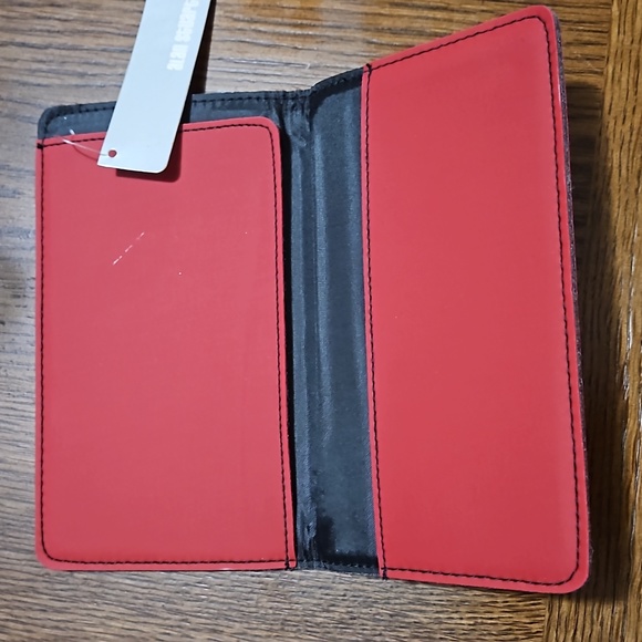 University of South Carolina checkbook holder / wallet NWT - Picture 2 of 2